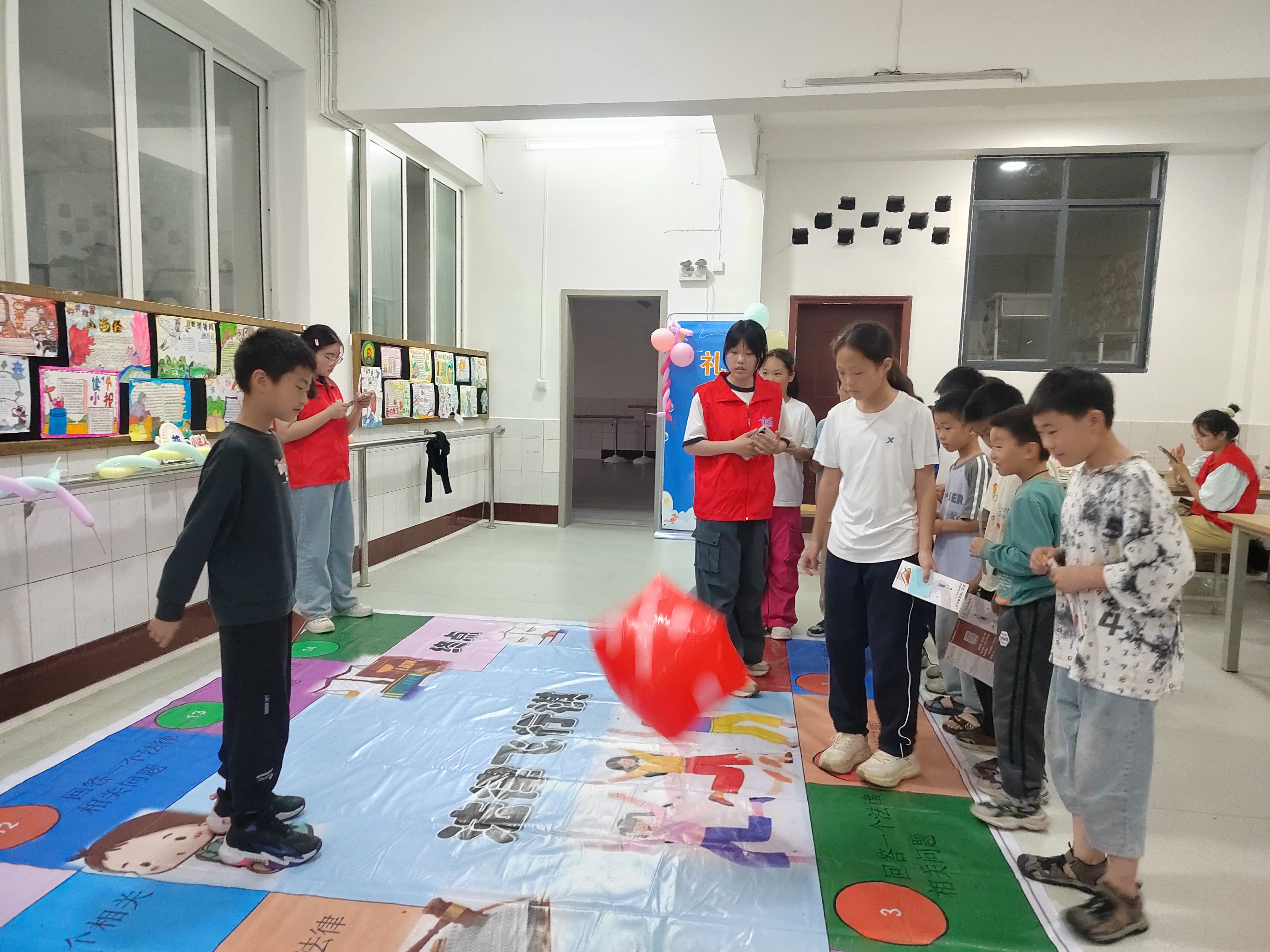 法律飞行棋2.jpg